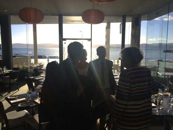 la fameuse vue du restaurant qui donne sur le bord de mer