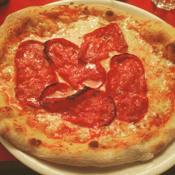 une pizza de la briciola